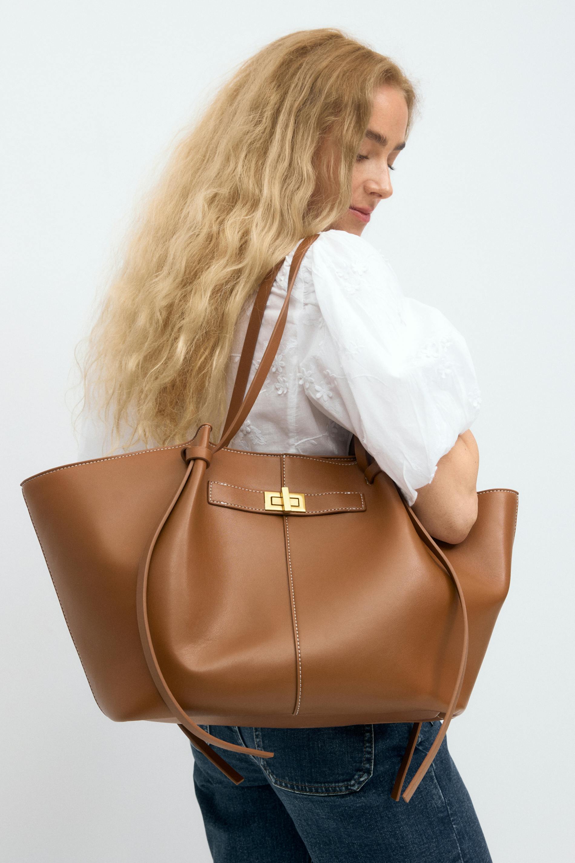 Amélie Shoulder Bag