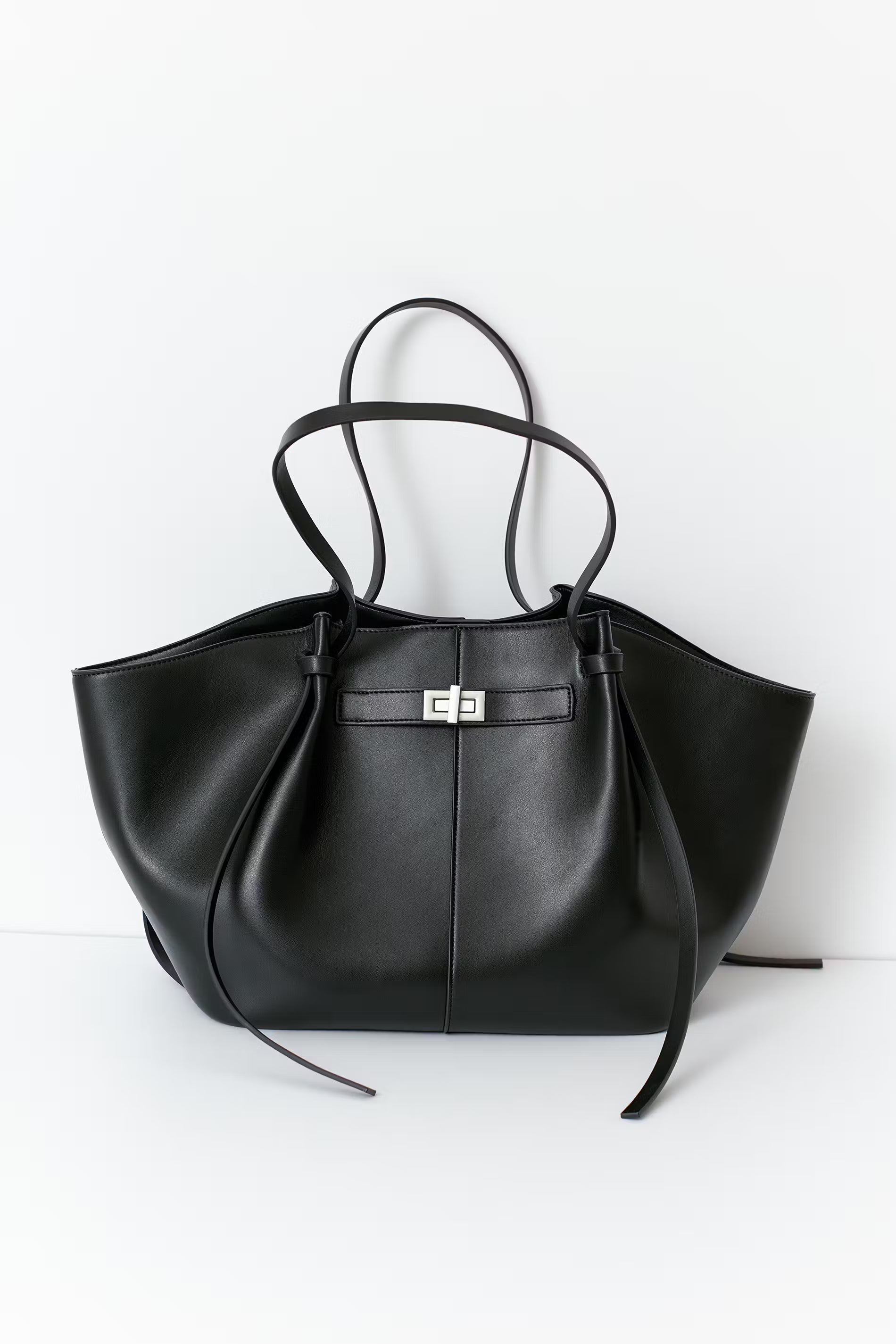 Amélie Shoulder Bag