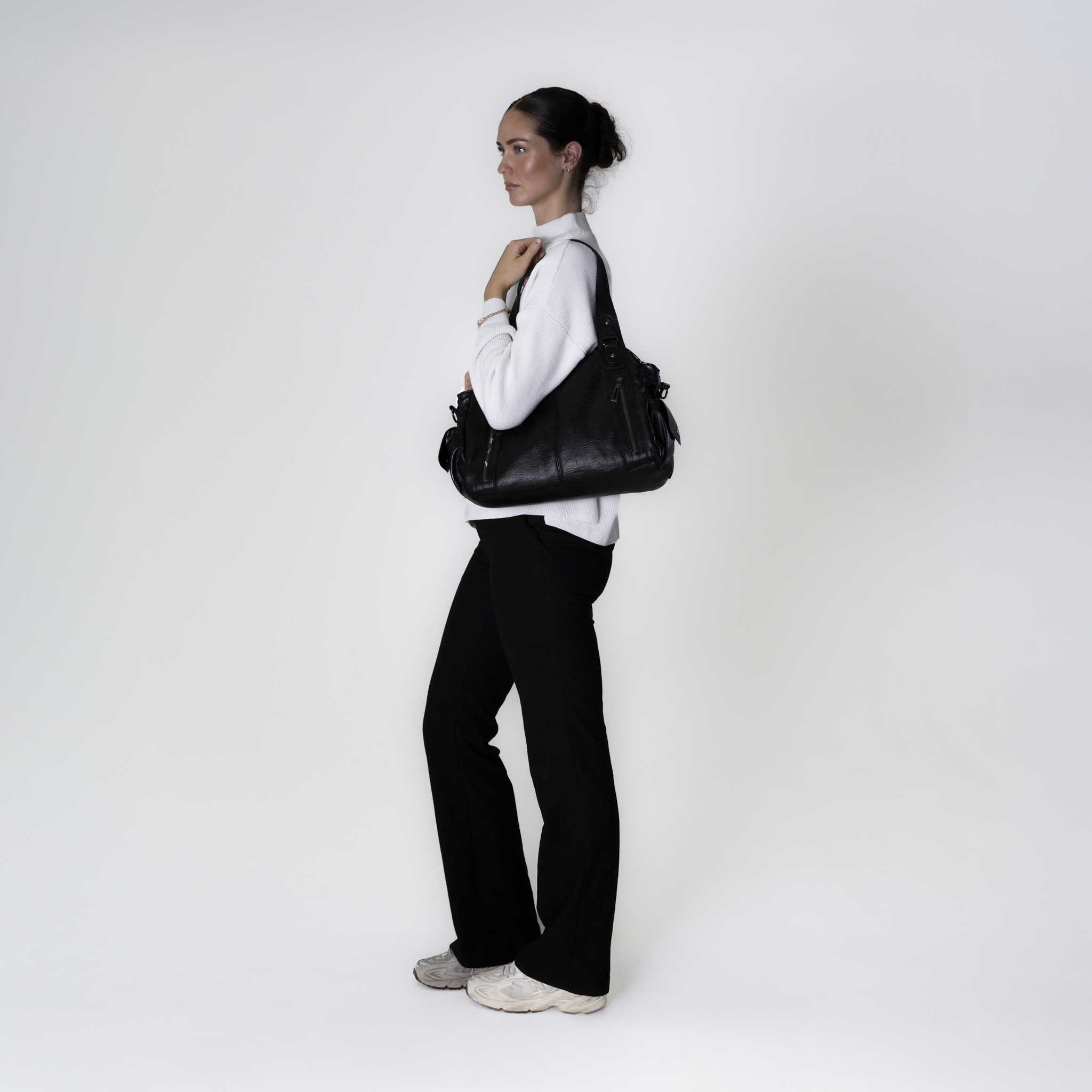Noira Shoulder Bag