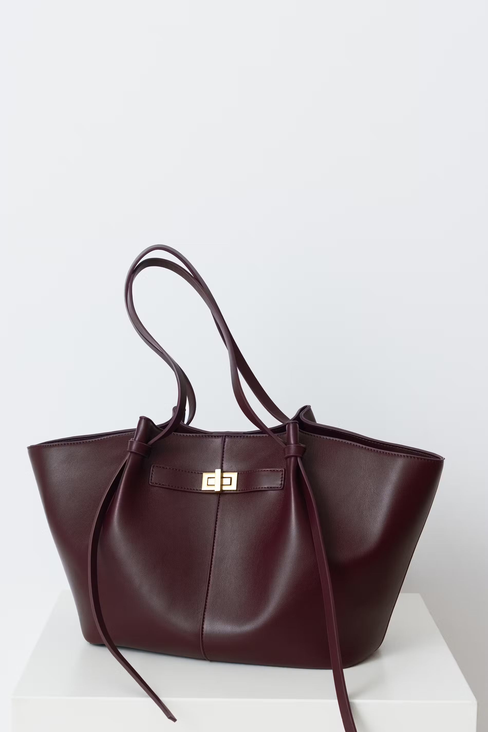 Amélie Shoulder Bag