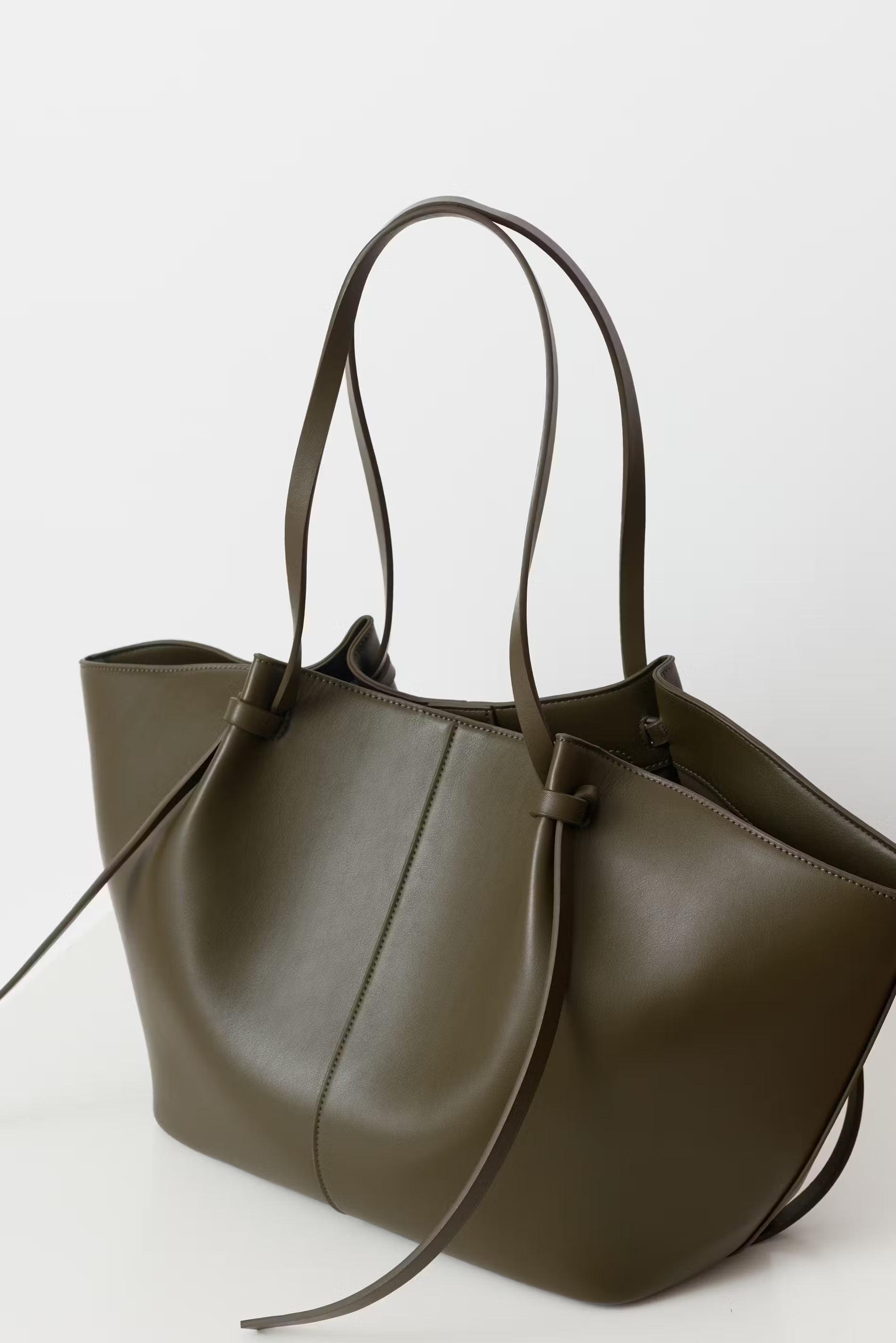 Amélie Shoulder Bag